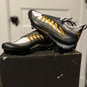 Nike Vapor edge cleats, size 8 Black, white, gold color way.